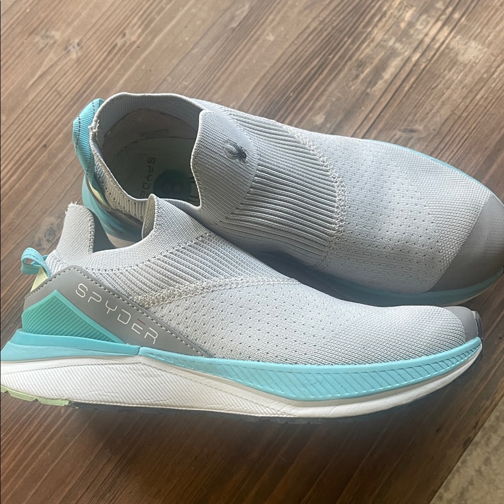 Spyder Women’s Tanaga, Gray Pull-On Sneakers, Size 8